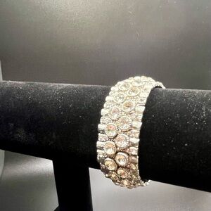 sparkly rhinestone stretch bracelet unmarked.